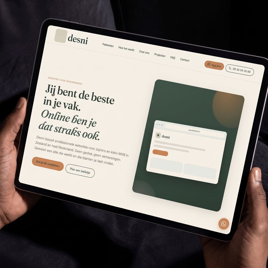 Desni website weergegeven op een tablet